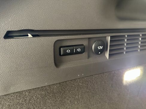 Used 2019 Lincoln Nautilus Reserve image 43