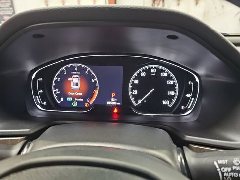 Used 2018 Honda Accord Touring image 19