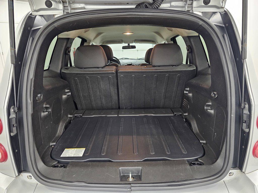 Used 2011 Chevrolet HHR LT FWD image 21