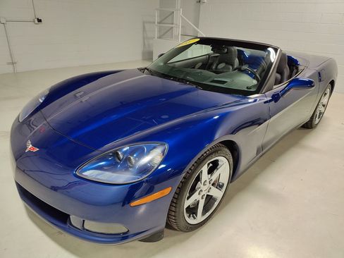 Used 2007 Chevrolet Corvette Convertible w/ Preferred Equipment Group image 16