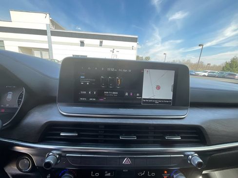Certified 2022 Kia Telluride SX w/ SX Prestige Package AWD/4WD image 17