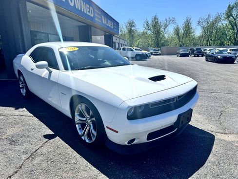 Used 2020 Dodge Challenger R/T image 5