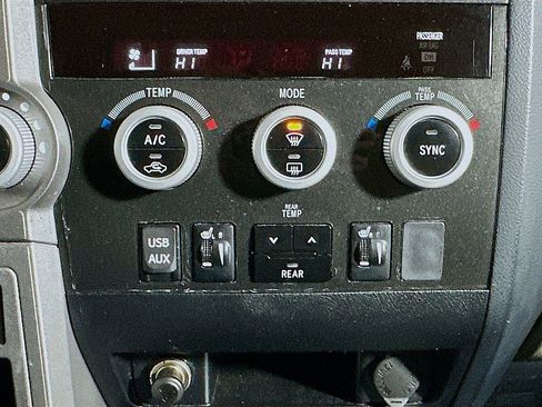 Used 2013 Toyota Sequoia SR5 image 19