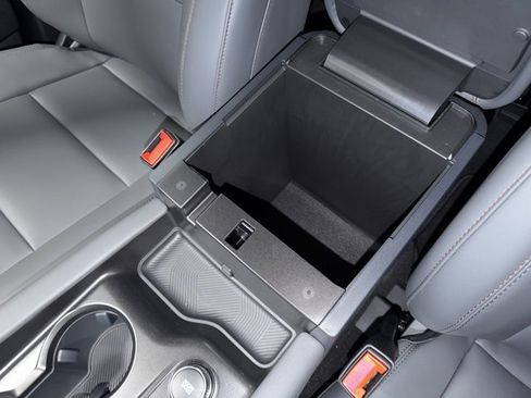 New 2026 Ford Explorer Active w/ Active Comfort Package image 21