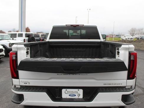 Used 2024 GMC Sierra 3500 Denali Ultimate image 10