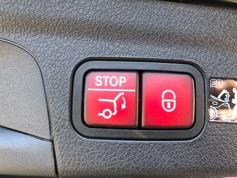 New 2026 Mercedes-Benz GLE 350 4MATIC image 40