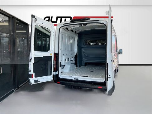 Used 2019 Ford Transit 250 148 Medium Roof image 25