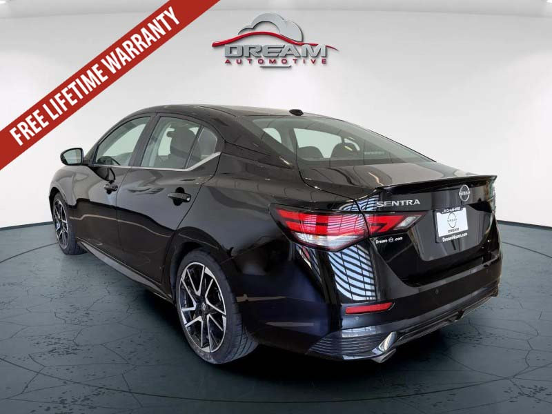 Used 2025 Nissan Sentra SR FWD image 6