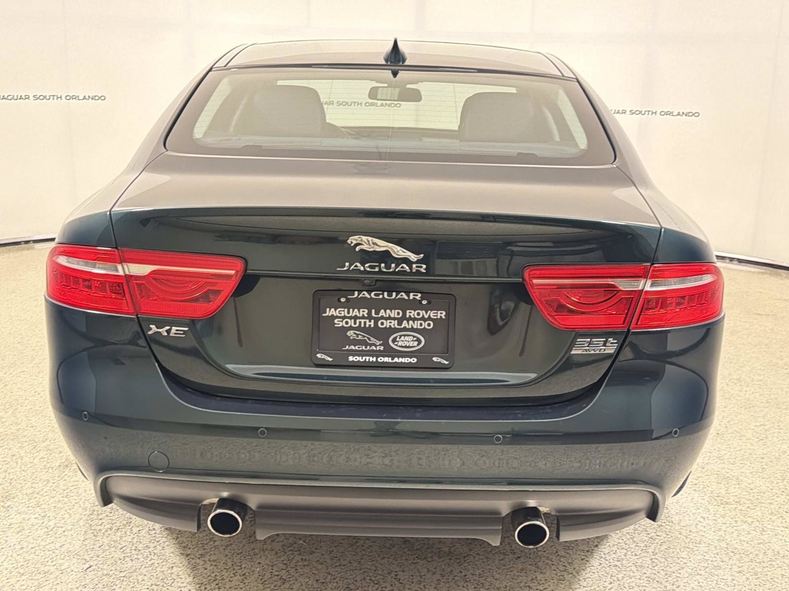 Used 2017 Jaguar XE Premium AWD/4WD image 4