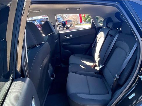 Used 2023 Hyundai Kona SE image 15