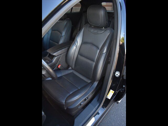 Used 2023 Cadillac XT4 Premium Luxury FWD image 16