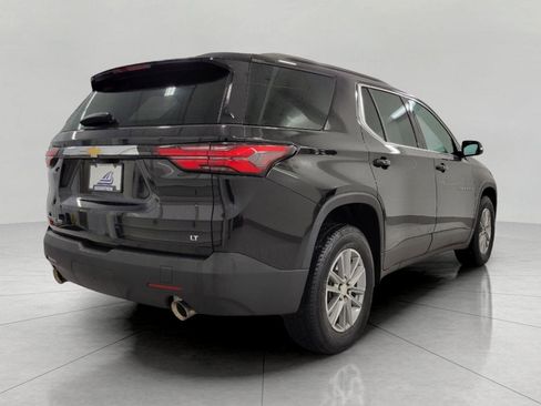 Used 2023 Chevrolet Traverse LT w/ Rear Camera Mirror Package image 19