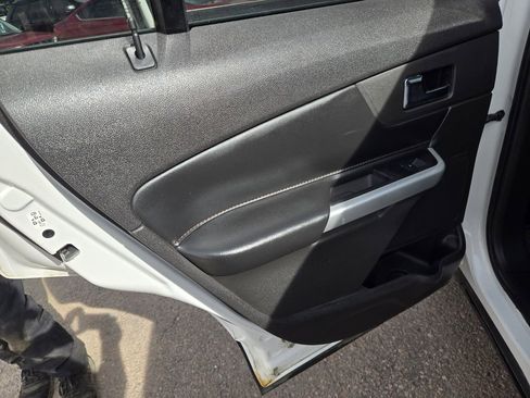 Used 2011 Ford Edge Limited w/ 301A Rapid Spec Order Code image 18