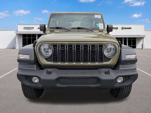 Used 2025 Jeep Wrangler Sport AWD/4WD image 11