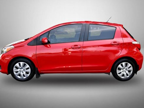 Used 2013 Toyota Yaris LE FWD image 4