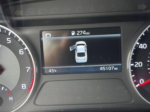 Used 2023 Kia Forte GT-Line w/ GT-Line Premium Package image 5