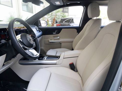 Used 2026 Mercedes-Benz GLA 250 image 14
