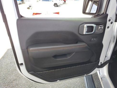 Used 2021 Jeep Gladiator Mojave AWD/4WD image 21