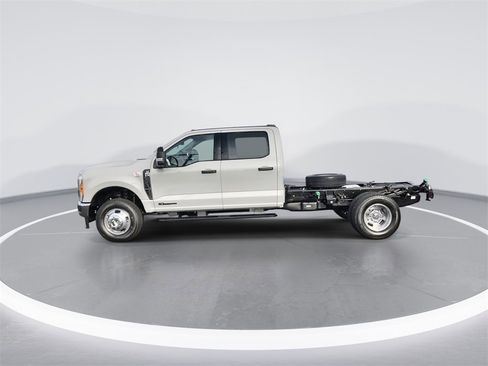 New 2026 Ford F350 XLT w/ XLT Value Package image 5