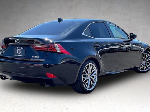 Used 2014 Lexus IS 250 w/ Luxury Package w/Gray Wood RWD image 34
