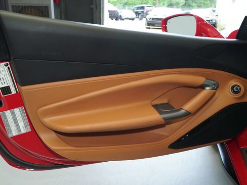 Used 2021 Ferrari F8 Tributo RWD image 18