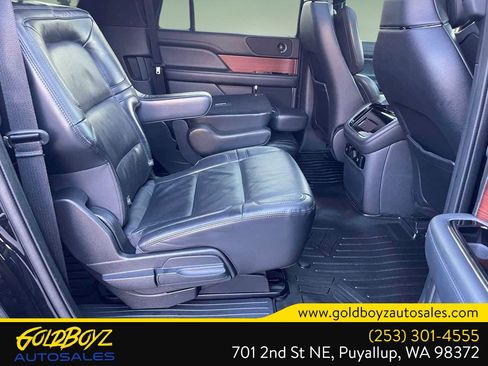 Used 2022 Lincoln Navigator L Reserve AWD/4WD image 30