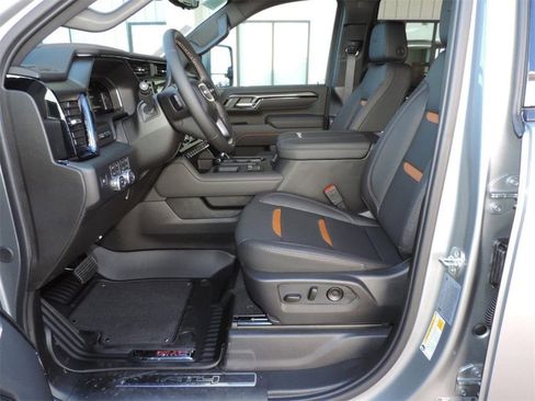 New 2026 GMC Sierra 2500 AT4 w/ AT4 Premium Plus Package image 18