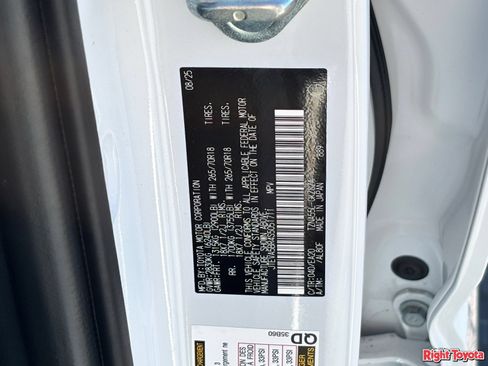 Certified 2025 Toyota 4Runner TRD Off-Road Premium AWD/4WD image 33