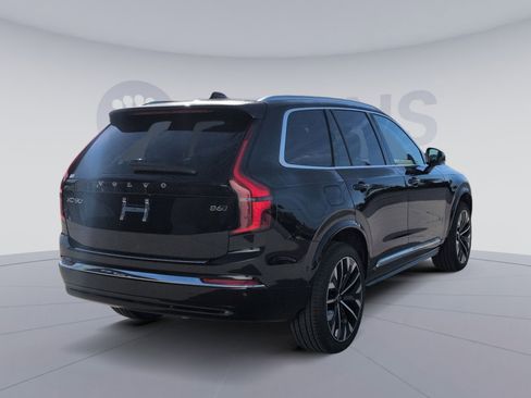 New 2026 Volvo XC90 B6 Plus w/ Protection Package Premier image 7