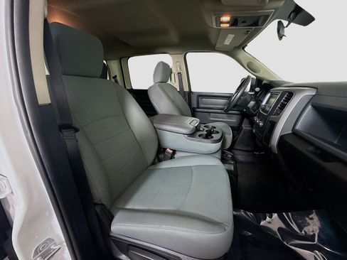 Used 2017 RAM 2500 Tradesman w/ Chrome Appearance Group image 27