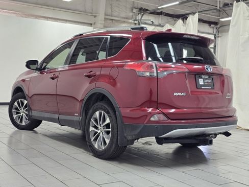 Used 2018 Toyota RAV4 XLE image 13