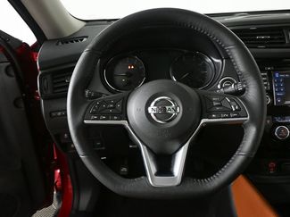 Used 2017 Nissan Rogue SL w/ SL Premium Package video 2