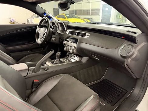 Used 2012 Chevrolet Camaro ZL1 RWD image 31