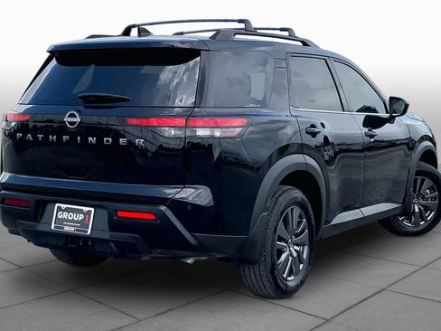 Used 2026 Nissan Pathfinder SV FWD image 13
