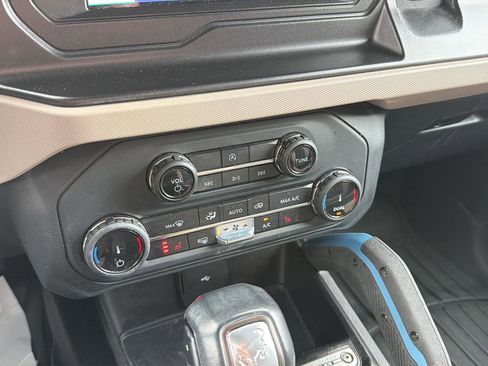 Used 2022 Ford Bronco Wildtrak AWD/4WD image 25