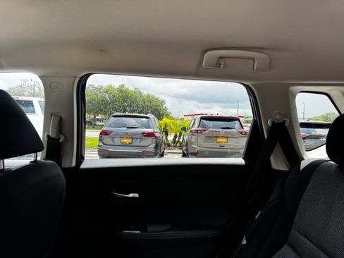 Used 2026 Nissan Rogue SV FWD image 17