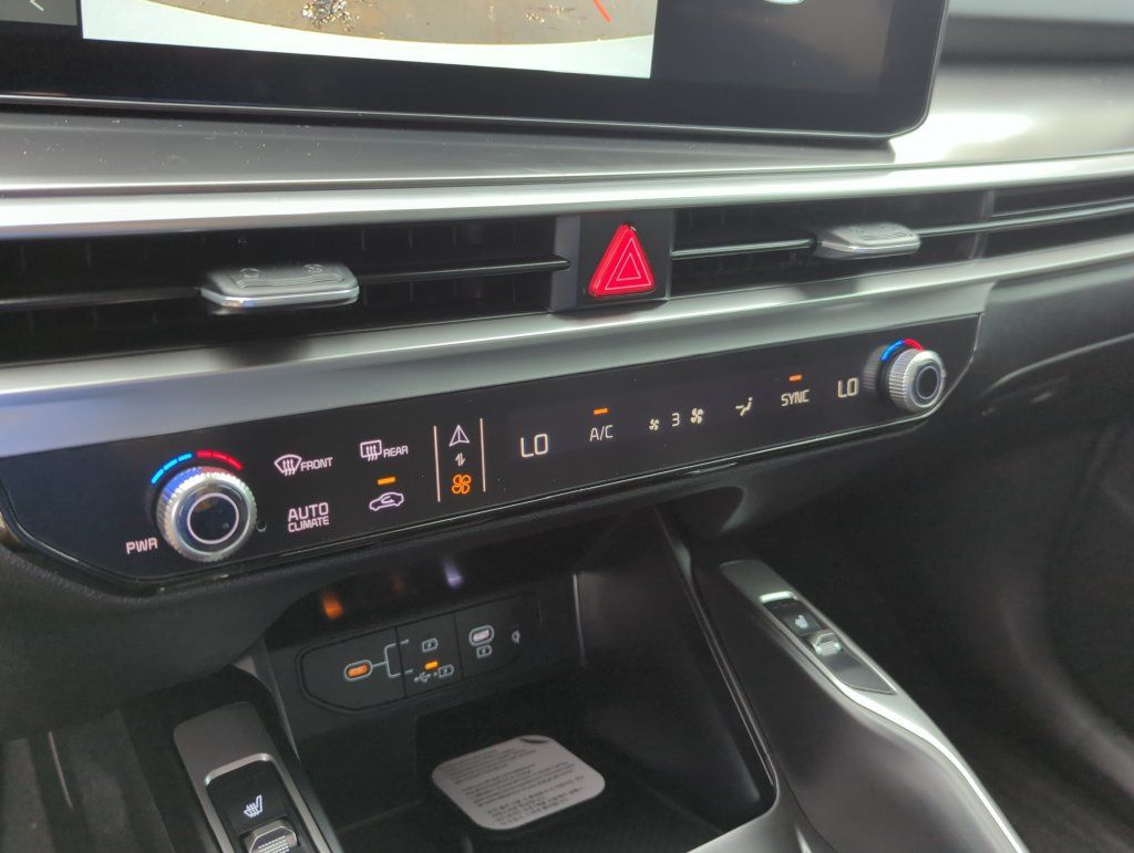 New 2026 Kia Sorento S FWD image 24