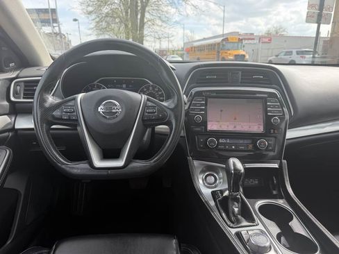 Used 2022 Nissan Maxima SL image 21