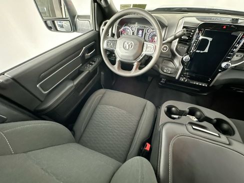 Used 2026 RAM 2500 Big Horn AWD/4WD image 9