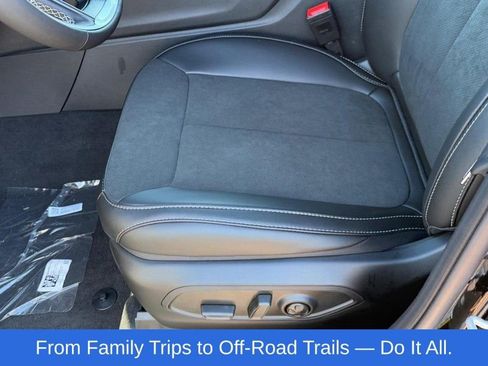 New 2025 Jeep Grand Cherokee L Altitude image 11