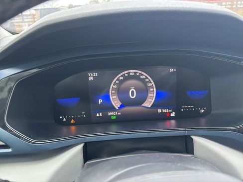 Used 2023 Volkswagen Taos SE w/ Panoramic Sunroof Package image 26