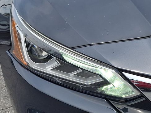 Used 2021 Nissan Altima 2.5 SV w/ SV Premium Package FWD image 9