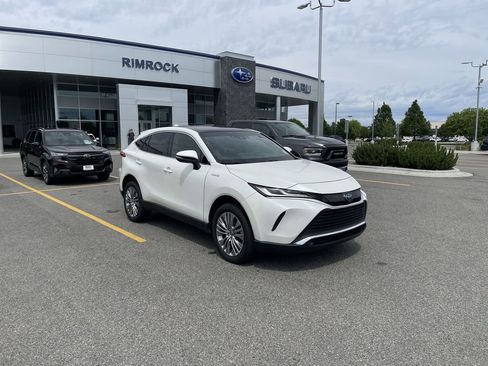Used 2021 Toyota Venza Limited w/ Advanced Technology Package AWD/4WD image 2