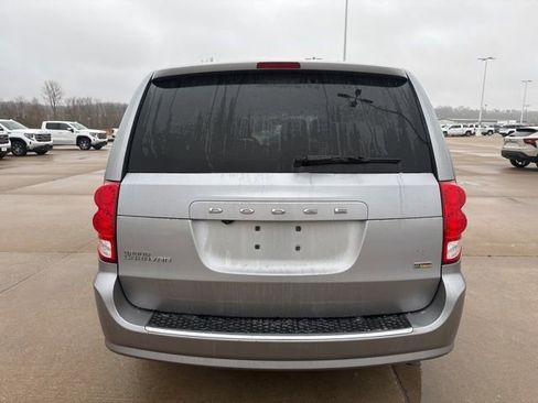 Used 2017 Dodge Grand Caravan SE w/ Power Window Group image 4