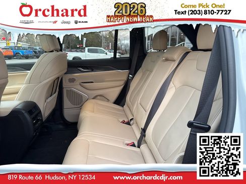 Used 2022 Jeep Grand Cherokee Limited 4xe image 29