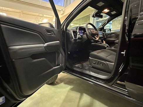 New 2026 GMC Canyon Elevation w/ Convenience Package image 19