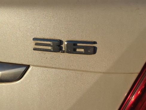 Used 2017 Cadillac XT5 FWD image 8