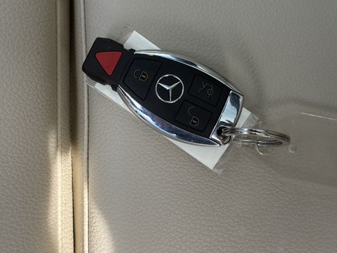 Used 2016 Mercedes-Benz GLA 250 image 38