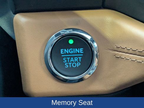 Used 2023 Ford Expedition Platinum image 30