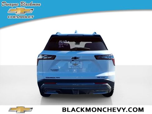 Used 2026 Chevrolet Equinox ACTIV w/ Convenience Package III image 4